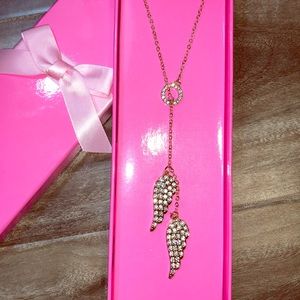 Victoria’s Secret gold necklace
